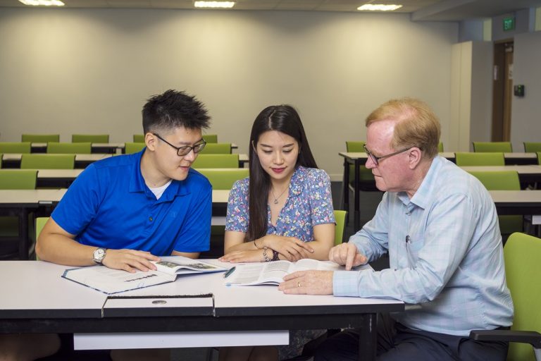 Du học tiếng Anh online cùng ĐH James Cook Singapore