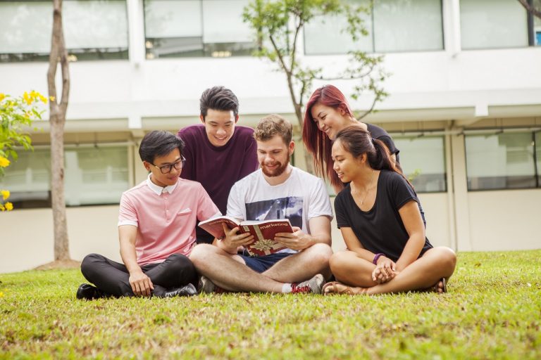 Điều gì thu hút sinh viên tại Đại học James Cook Singapore?