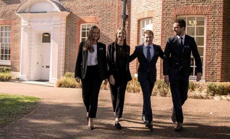 Tìm chủ nhân cho các suất học bổng du học Thụy Sĩ hơn 1,1 tỉ đồng