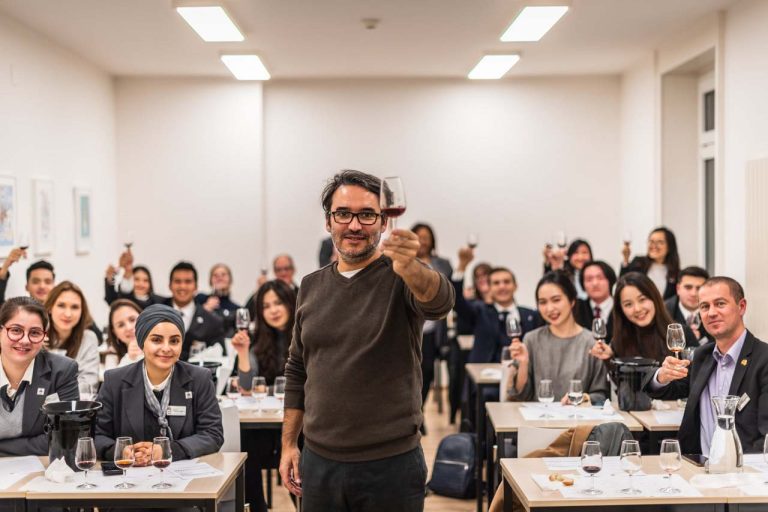 Top 5 lý do nên chọn du học tại Học viện Hotel Institute Montreux, Thụy Sĩ